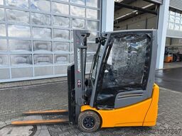 Jungheinrich EFG 215 / Triplex: 4.25m! / SS / nur 3.092h!