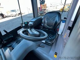 Jungheinrich EFG 215 / Triplex: 4.25m! / SS / nur 995h! Waage