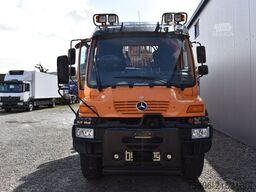 UNIMOG U400 inkl. Böschungsmäher/Anhänger