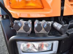 UNIMOG U400 inkl. Böschungsmäher/Anhänger