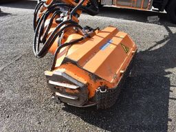 UNIMOG U400 inkl. Böschungsmäher/Anhänger