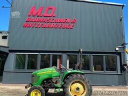 John Deere 4520