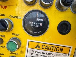 UP Right INC LX 41 D / Scherenhebebühne