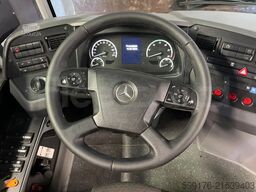 Mercedes-Benz Conecto