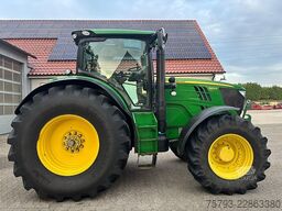 John Deere 6210R