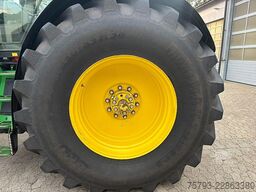 John Deere 6210R