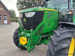 John Deere 6210R