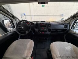 Peugeot Boxer Carado CV600 2024 | manuales | Totalmente equipado