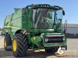 John Deere S770