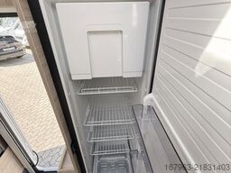 CHAUSSON 640 Ultimate Line ~ 4.4t - AHK - 180PS ~ `26