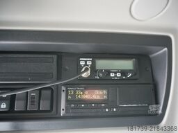 Renault D280 16T / Box truck 18 EPAL / Tail lift