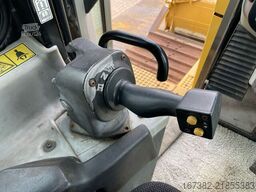 Caterpillar D6T LGP