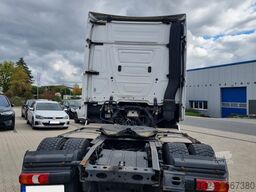 Mercedes-Benz Actros 1842