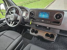 MERCEDES-BENZ SPRINTER 317 CDI AUT LAADKLEP