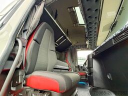 VOLVO FH 460 GLOBETROTTER XL 2x TANKS TOP CONDITION NL