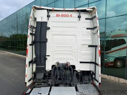 VOLVO FH 460 GLOBETROTTER XL 2x TANKS TOP CONDITION NL