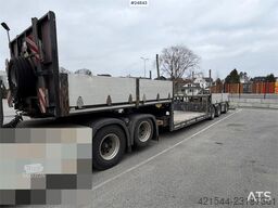 Broshuis 3 axle Low-loader semi-trailer with 2 extensions –