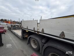 Broshuis 3 axle Low-loader semi-trailer with 2 extensions –