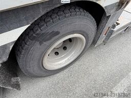 Broshuis 3 axle Low-loader semi-trailer with 2 extensions –