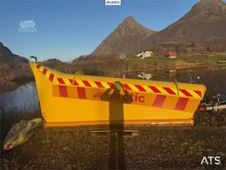  Arctic AM3700HMD plow