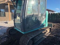 Kobelco SK75SR-3E Tracked excavator – tiltrotator and 2 bu
