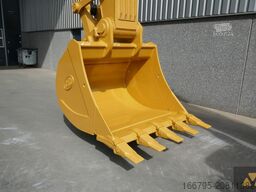 Caterpillar 352F