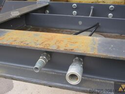 Delta Mobile surge hopper