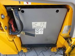 JUNGHEINRICH EFG 215 / Triplex: 4.25m! / SS / 2.472h! / 2020