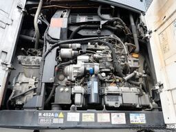 SCHMITZ CARGOBULL SKO 24/TK SLXi 300 /DOPPELSTOCK/BLUMEN 383 tsd