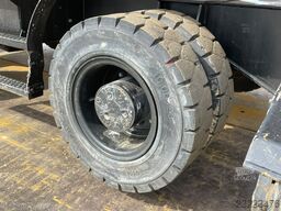 Caterpillar MH3024