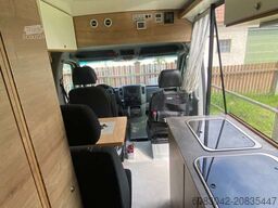 Mercedes-Benz Sprinter 319