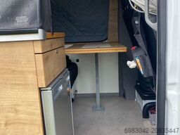 Mercedes-Benz Sprinter 319