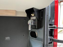 WESTFALIA Columbus 540 D 140 PS Solar SKYVIEW ACC