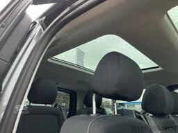 MERCEDES-BENZ EQV 300 Lang Pano-Dach 360° DISTRONIC LED Navi