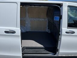 MERCEDES-BENZ Vito 110 CDI Kasten Kompakt AHK Klima MBUX+DAB