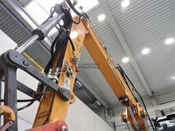 LIEBHERR R914