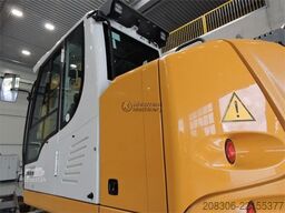 LIEBHERR R914