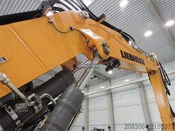 LIEBHERR R914