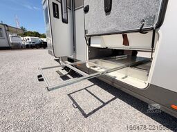 CARTHAGO Liner For Two 53 Iveco *Rundsitzgruppe-Hubbett*