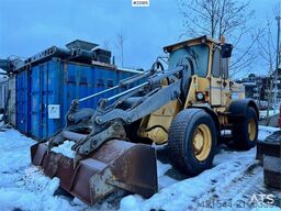Volvo L50 Wheel Loader with Bucket and Pallet Forks