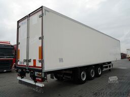 LECITRAILER CH?ODNIA / CARRIER VECTOR 1350 /  O? PODNOSZONA