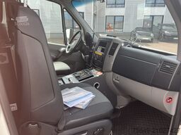 Mercedes-Benz Sprinter 516 CDI 4x2 Sprinter 516 CDI 4x2, Rettungswagen, Bi-Xenon