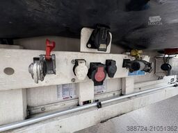 SCHMITZ CARGOBULL SCBS3B04**Carrier*Pharma*Blumen*Doppelstock*Lift