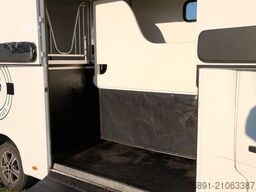 Renault Master Pferdetransporter Nuyts