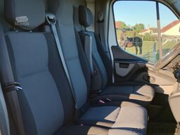 Renault Master Pferdetransporter Nuyts