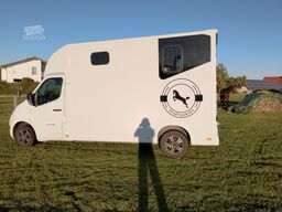 Renault Master Pferdetransporter Nuyts