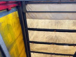 IVECO EuroCargo 120 E25 4X2 BAKWAGEN MET SCHUIFZEILEN