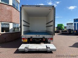 VOLVO FL FL210 4X2 Kuhlkoffer mit Carrier Supra 550 /