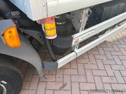 VOLVO FL FL210 4X2 Kuhlkoffer mit Carrier Supra 550 /