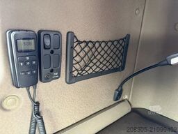 SCANIA R450 4X2 with Gardner Denver Compressor/Retarder